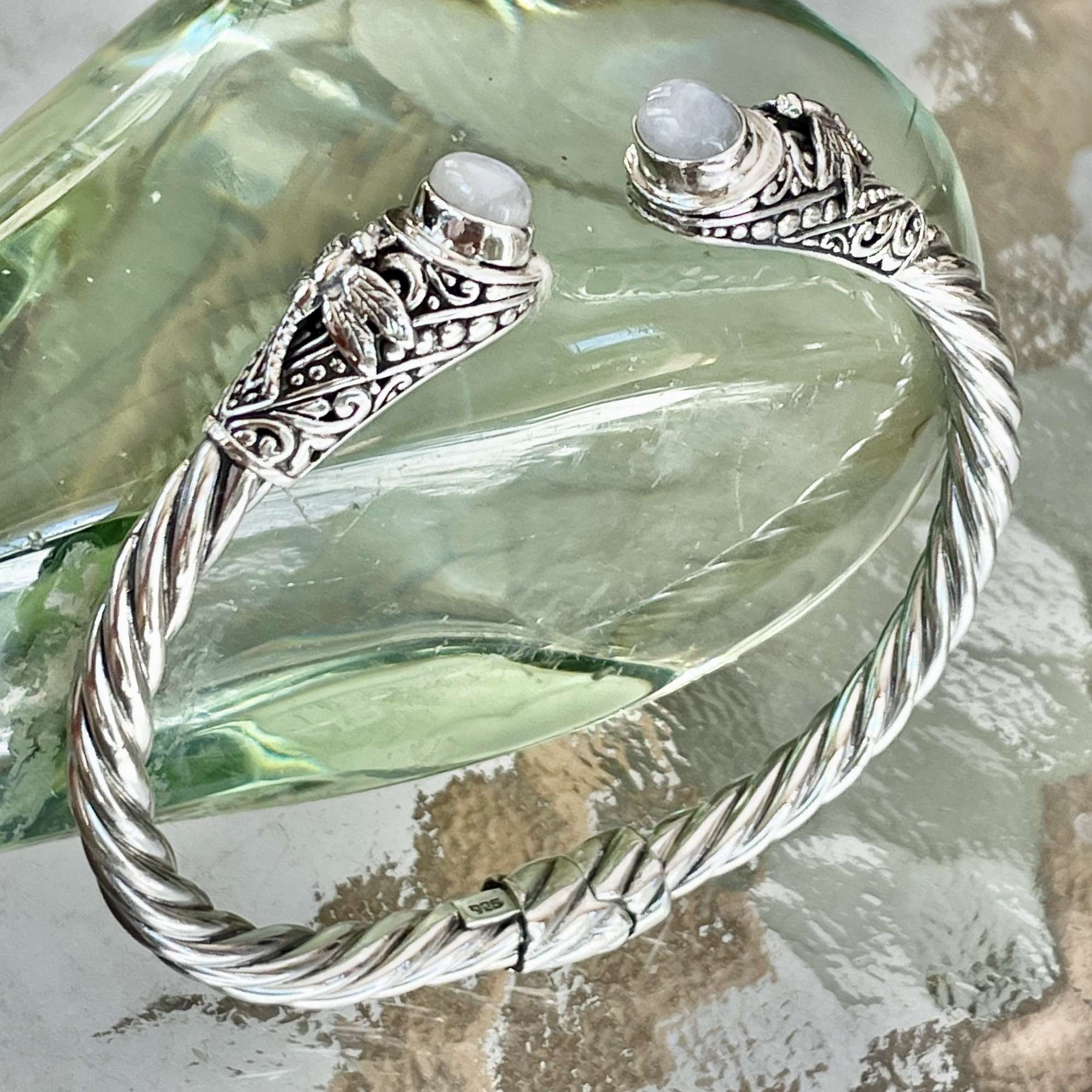 (HANDMADE 925 BALI STERLING SILVER HINGE BRACELETS WITH RAINBOW MOONSTONE)